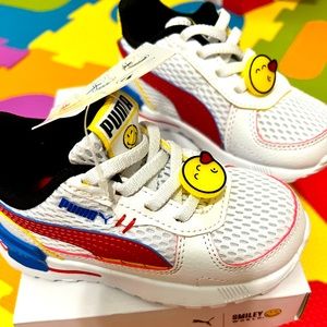 Brand new with tag colorful Puma for girl or boy size 7c